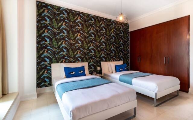 Elegant 3BR in Dubai Marina With Scenic Views!