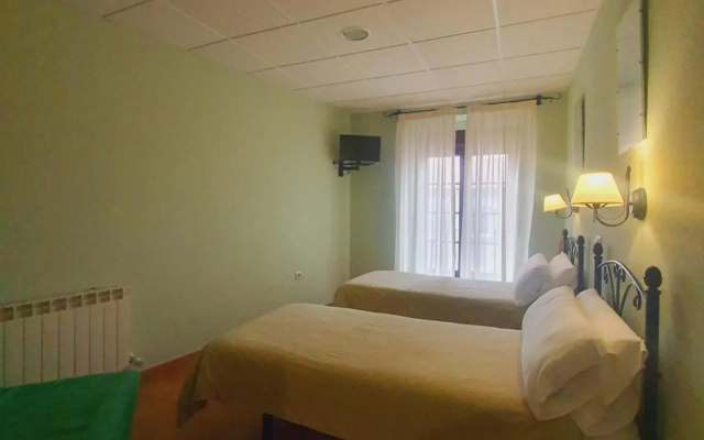 Hostal La Cigueña