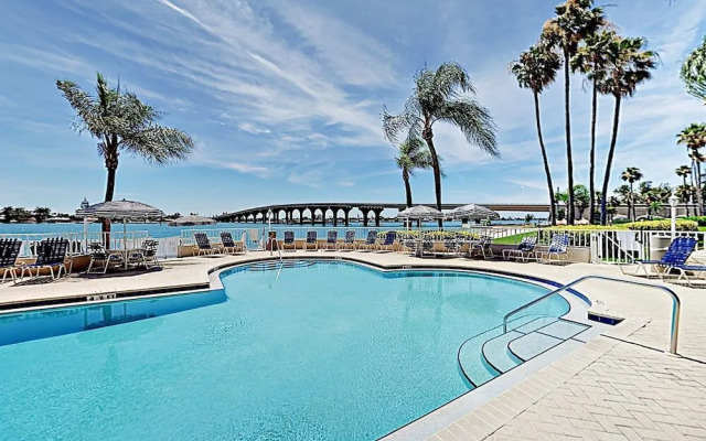 Bahia Vista 8-309 Two-bedroom Apartment