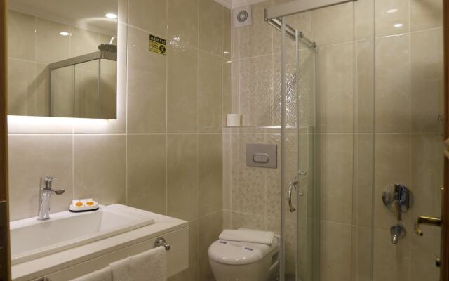 Hi̇mm Hotel