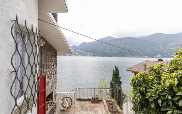 Lovely Studio on the Lake