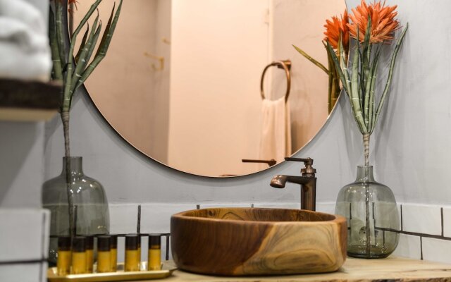 The Majestic Garden Suite