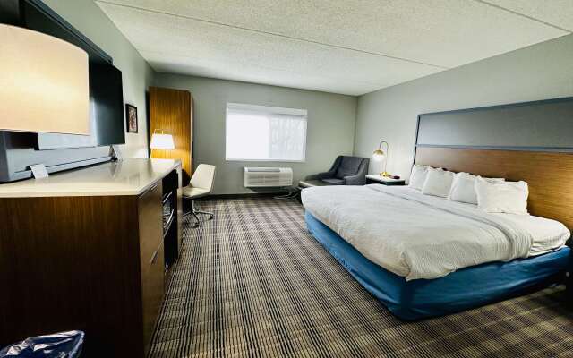 AmericInn by Wyndham Shakopee Near Canterbury Park