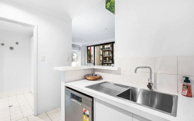 Bespoke East Perth - Sleeps 2 - Superior Wifi