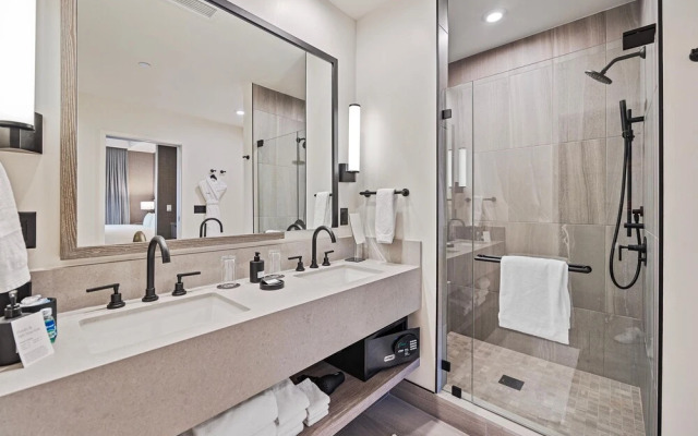 P Ndry 3206 in Park City