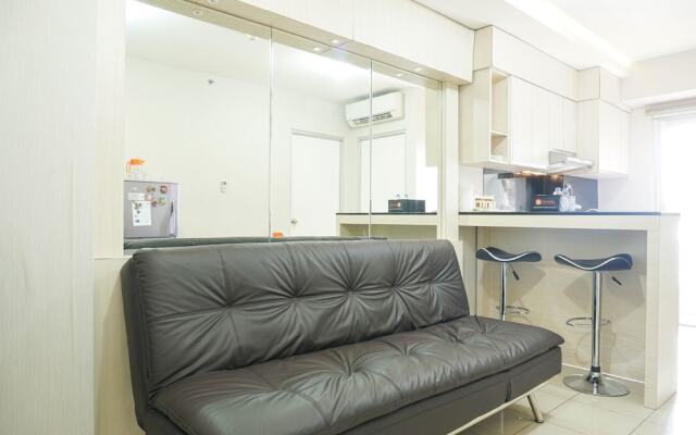 2BR near Baywalk Pluit Mall at Green Bay Apartment