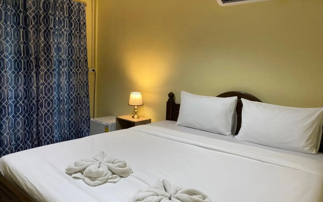 Sasi Nonthaburi Hotel