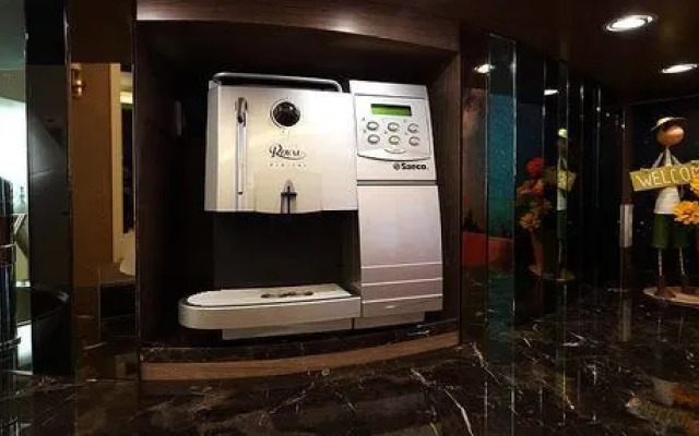 Pisces on the 6th and Breakfast