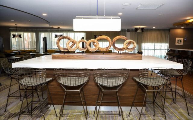 Courtyard by Marriott Toronto Brampton