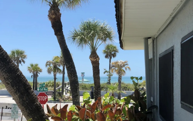 Sabal Palms Inn