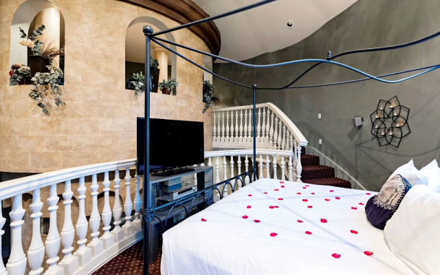 Chateau Avalon Hotel & Spa