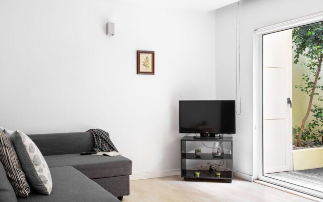 ALTIDO Graça 1-BR Apartment w/Green Terrace & BBQ