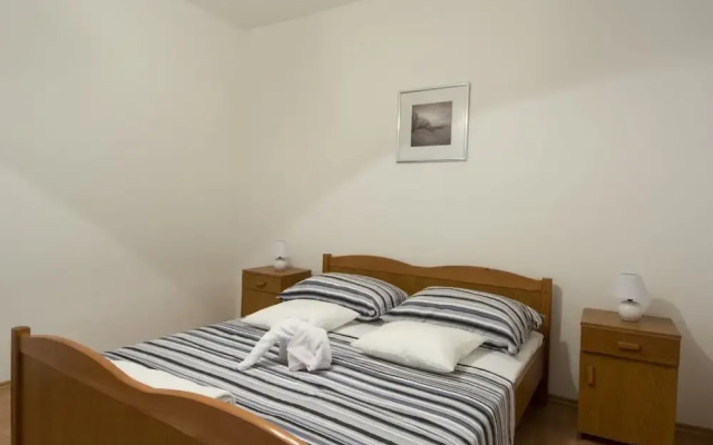 Modern Apartment in Seget Donji With View of the Sea