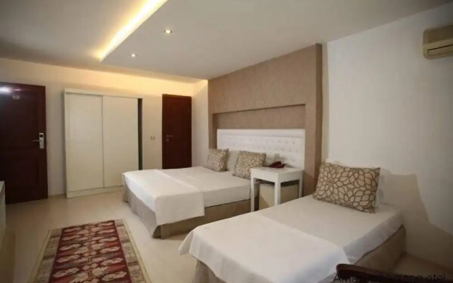 Grand Harsena Hotel