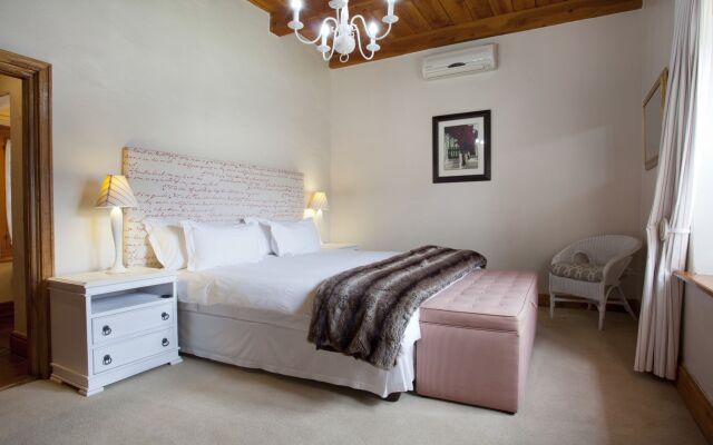 Rickety Bridge Manor House