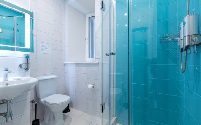 IZZZI by Vladimirskaya