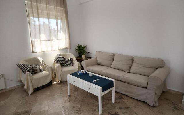 Central flat, 300m from the beach