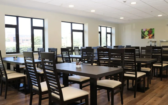 Flat 32 - Marine Court