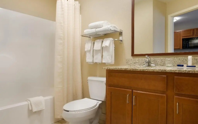 Candlewood Suites Wichita Falls @ Maurine St.