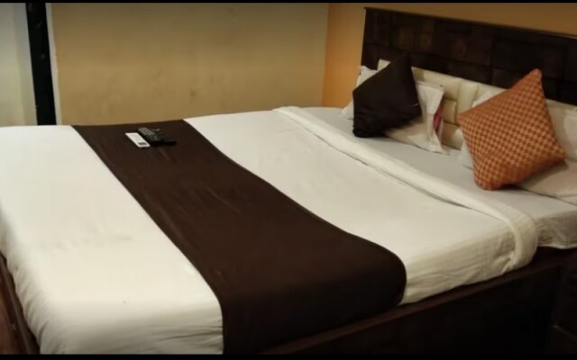 Hotel Vrundavan Lodge