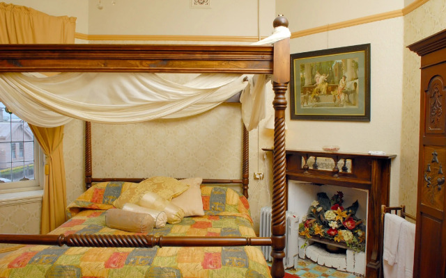 Mickey Bourke's Koroit Hotel