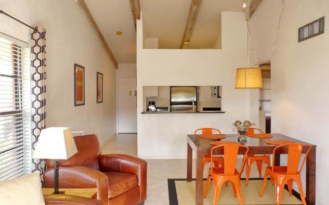 Inviting Condo With Pool Just a Steps From the Beach