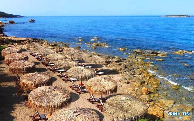 PHEIA, Vriniotis Resorts