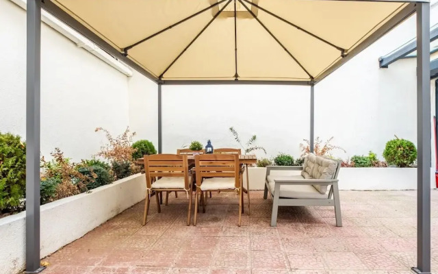 Missafir Studio Flat w Backyard in Nisantasi
