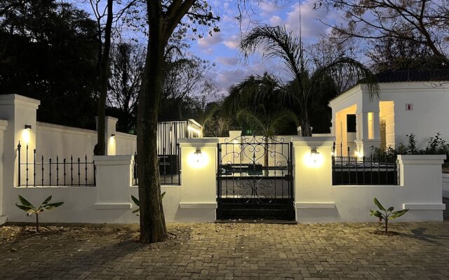 435 on vale boutique aparthotel