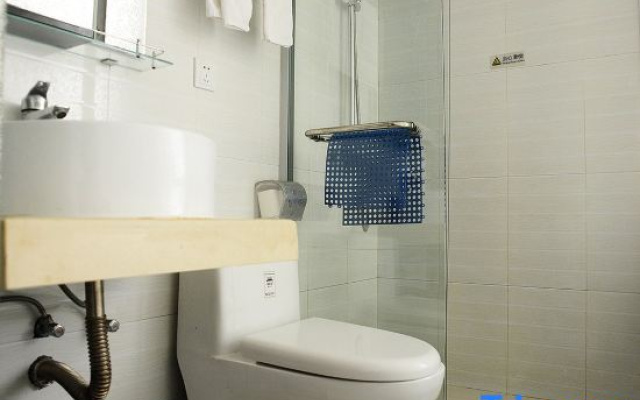 Shanghai Xinbo Hotel