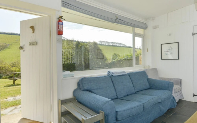 2 Brook Cottages