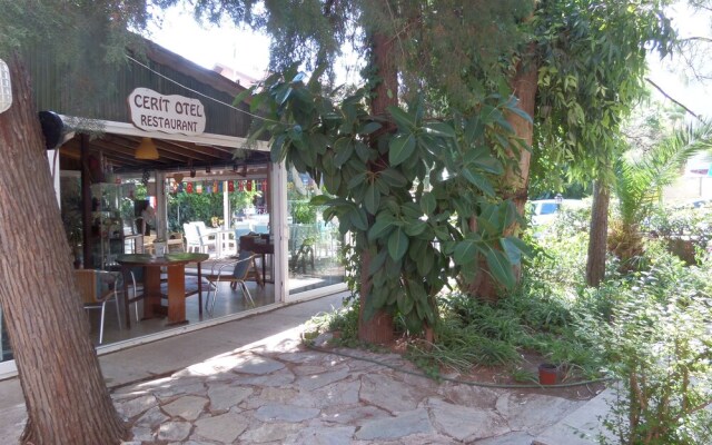Cerit Hotel
