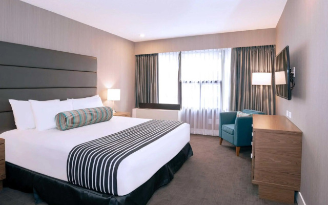 Sandman Signature Calgary Downtown Hotel