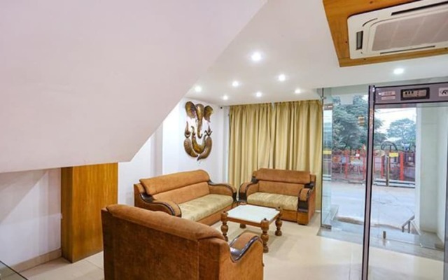FabExpress Taj Home Stay