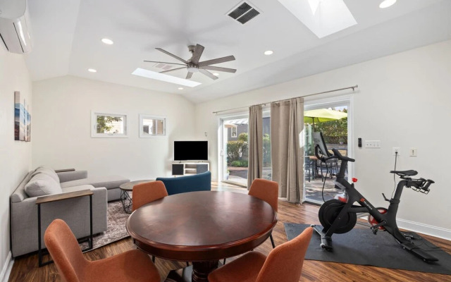 Clarendon Prestige 5-br Luxury Homestay