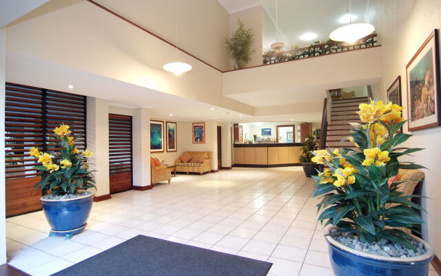 Trinity Beach Club Holiday Apartments