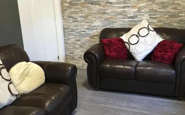Treetops Apartment 3
