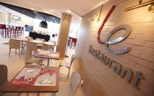 Hotel Campanile Beauvais