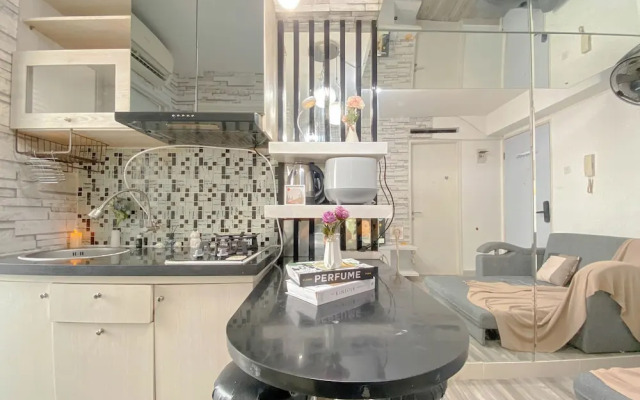 Good Choice And Homey 2Br At Bassura City Apartment