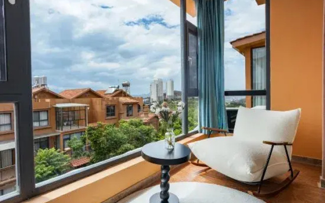 Azure · Xiaozhu Homestay (Dali Mansion Airport Branch)