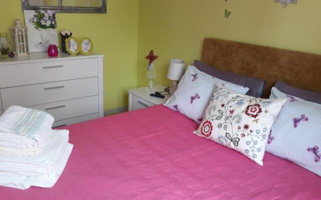 Sweet Butterflies Residence