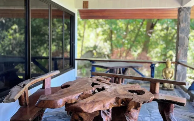 Kawarin Secret Hut Hotel and Resort
