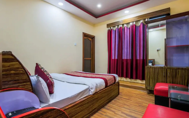 OYO 408 Hotel Taj
