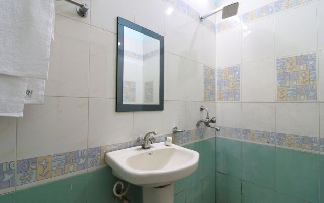 Oyo 26657 Vrindaban Guest House