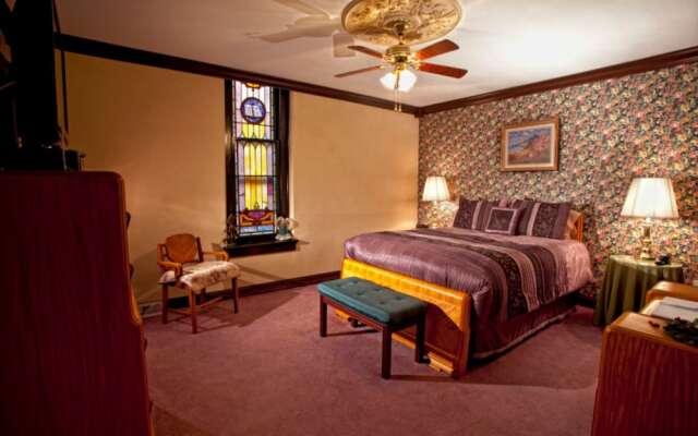 Christopher's Bed & Breakfast