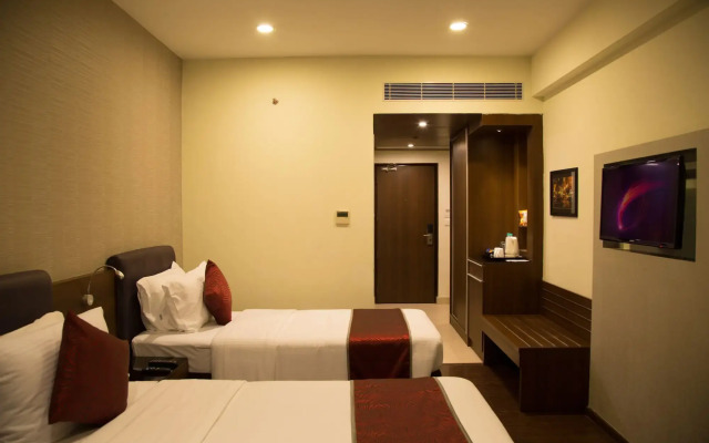 V7 Hotel