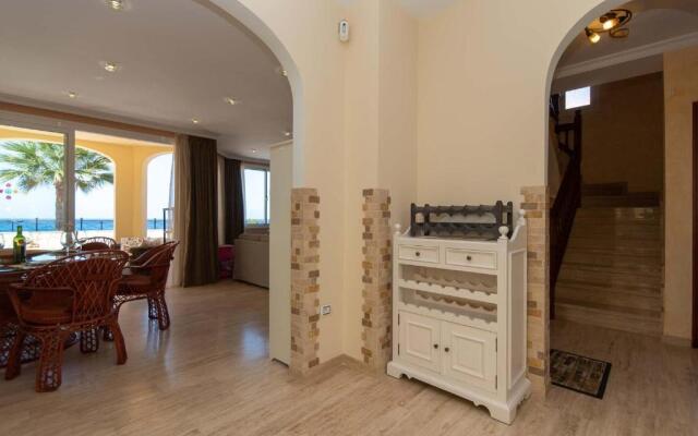 Parque Tropical 5 - Three Bed Villa