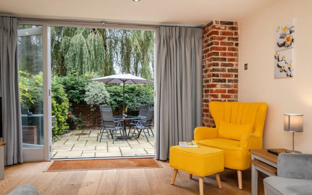 Maple Barn: Lux Rural Retreat Near Norfolk Coast