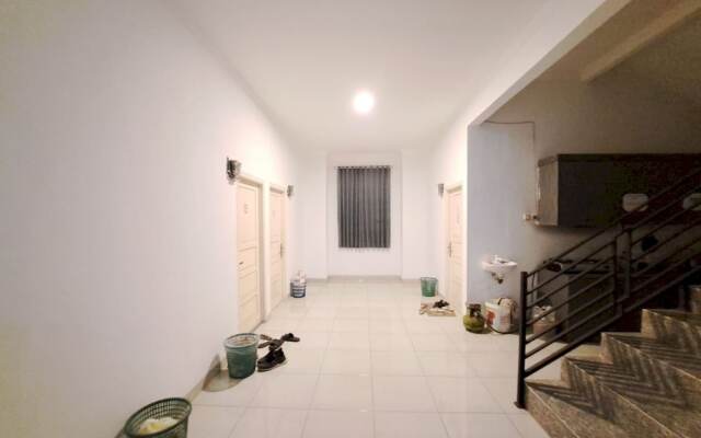 OYO 93870 Damai Guest House Cirebon