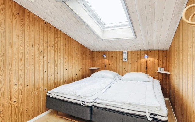 6 Person Holiday Home in Rodby